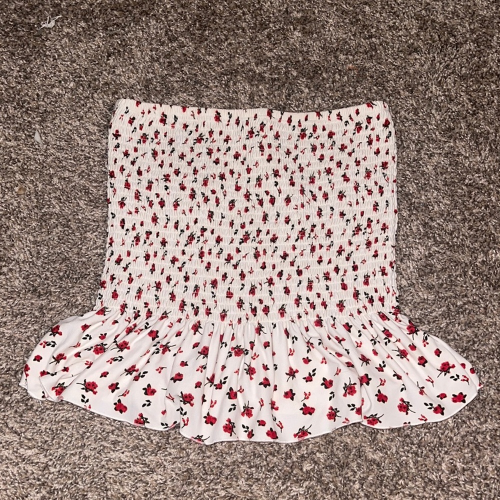 Women’s peplum tube top. ( NOT cropped)